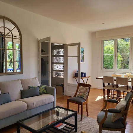 Kerjoa - Maison Familiale Avec Grand Jardin *