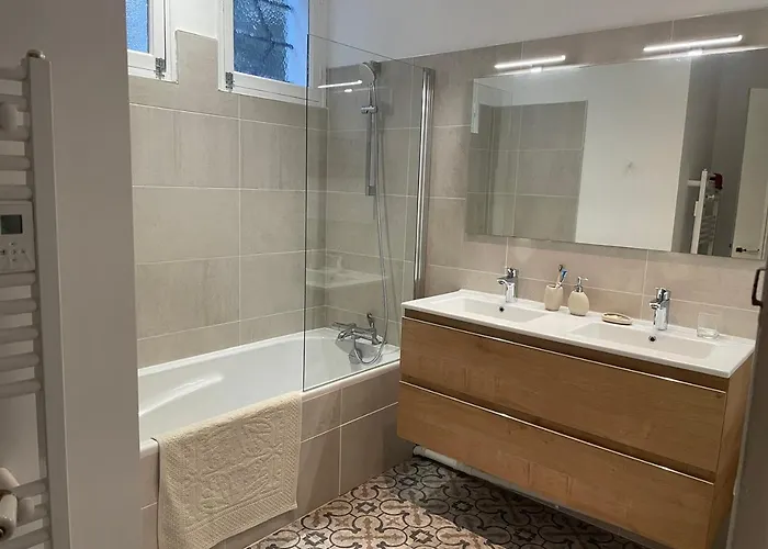 펜션 Kerjoa - Maison Familiale Avec Grand Jardin