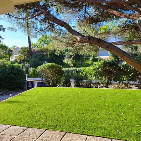 Kerjoa - Maison Familiale Avec Grand Jardin *